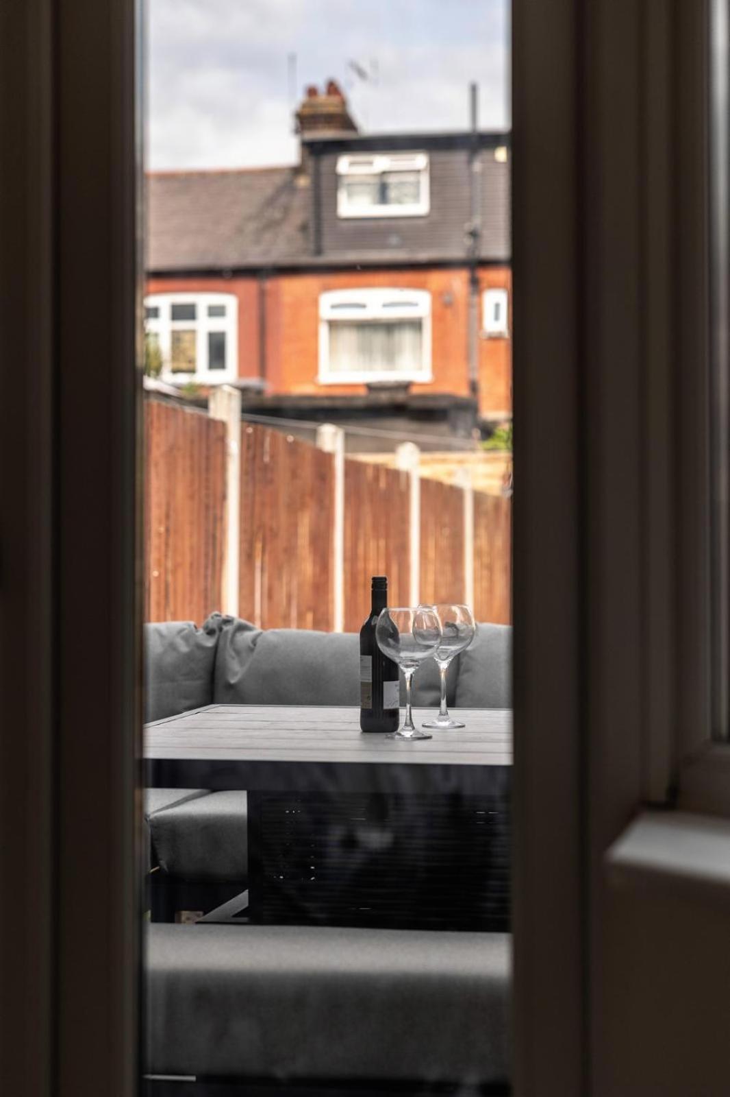 Modern Home With Driveway Parking For 2 Vehicles, Near Tottenham Hotspur Stadium, White Hart Lane Train Station Londýn Exteriér fotografie